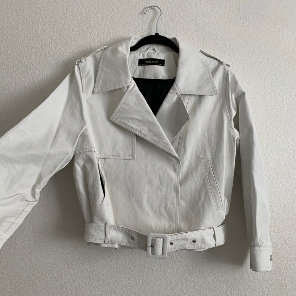 Zara White Faux Leather Jacket - Medium